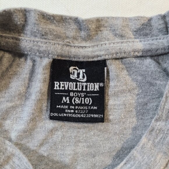 Revolution Boys Gray Tee M | Bear Holding American Flag USA Patriotic Shirt - Picture 3 of 6